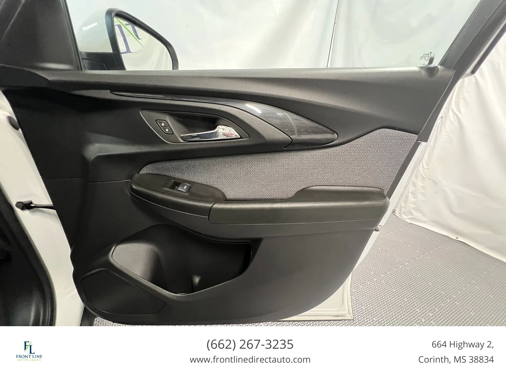 Used 2023 Chevrolet TrailBlazer LT FWD image 19