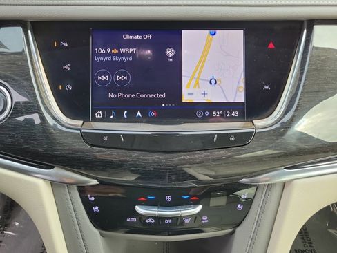 Used 2022 Cadillac XT6 Premium Luxury w/ Technology Package AWD/4WD image 20