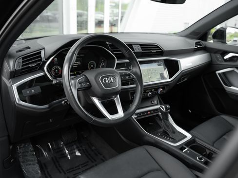 Used 2023 Audi Q3 2.0T Premium Plus image 10