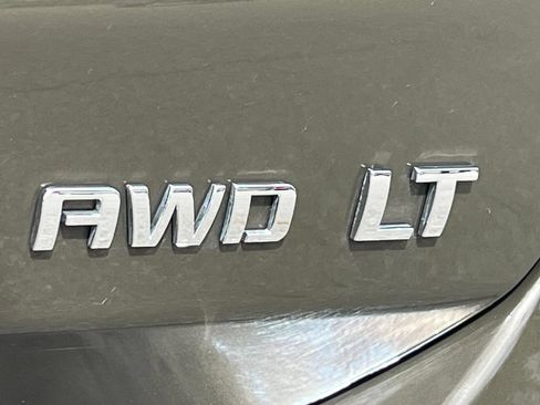 Used 2024 Chevrolet Equinox LT AWD/4WD image 8