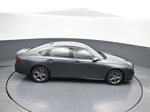 Certified 2023 Honda Accord EX image 36