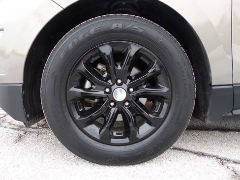 Used 2019 Chevrolet Equinox LT image 12