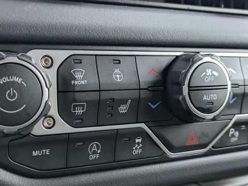 New 2025 Jeep Wrangler Unlimited Sahara w/ Safety Group AWD/4WD image 23