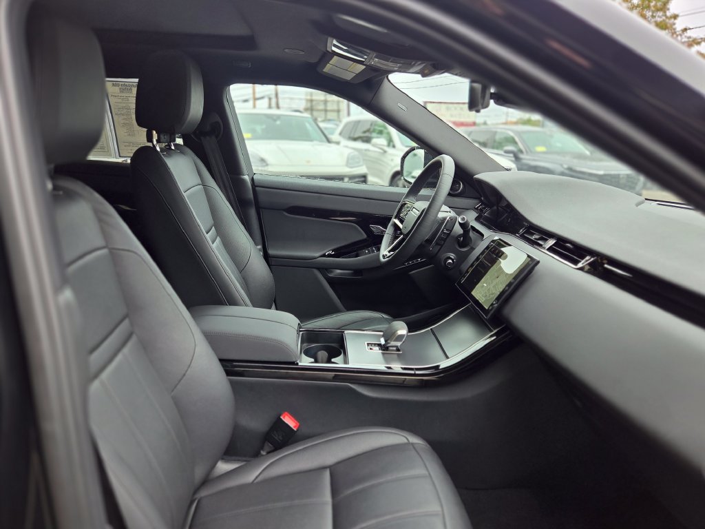 Used 2026 Land Rover Range Rover Evoque S AWD/4WD image 30