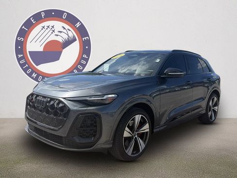 Used 2025 Audi SQ5 Premium Plus AWD/4WD image 2