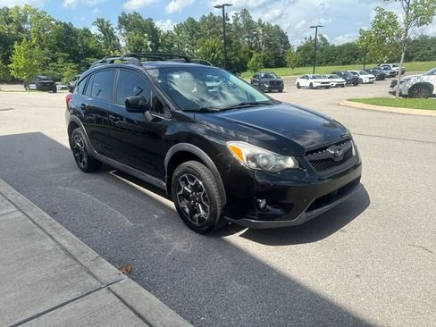 Used 2014 Subaru Crosstrek 2.0i Premium w/ Moonroof Package AWD/4WD image 6