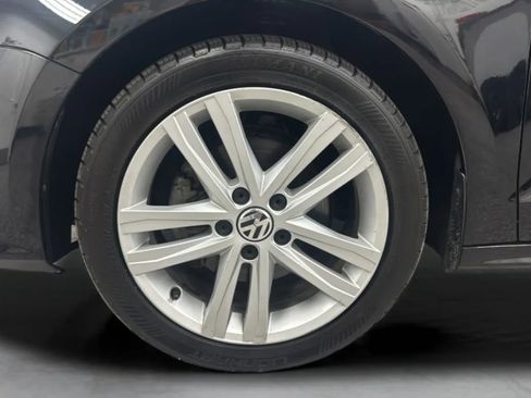 Used 2015 Volkswagen Jetta SEL FWD image 29