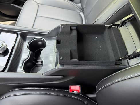 New 2025 Jeep Grand Cherokee Limited w/ Luxury Tech Group II image 33