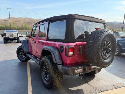 Used 2024 Jeep Wrangler Unlimited Sport image 5