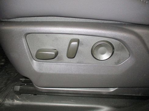 New 2025 GMC Hummer EV 3X w/ LPO, Dark Essentials Package image 17