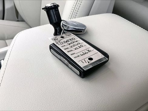 New 2026 Volvo XC60 T8 Ultra w/ Protection Package Premier AWD/4WD image 30