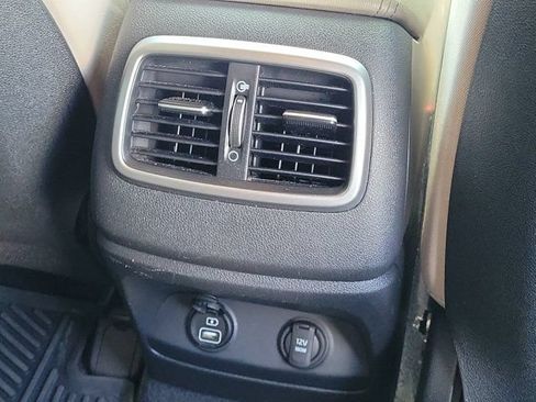 Used 2020 Kia Sorento LX FWD image 6
