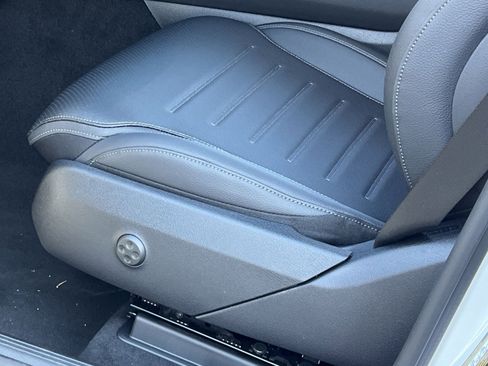 New 2026 Mercedes-Benz GLC 300 4MATIC image 12