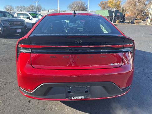 New 2026 Toyota Prius LE FWD image 5