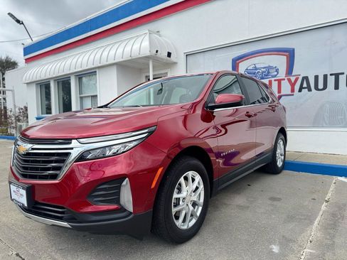 Used 2023 Chevrolet Equinox LT image 11