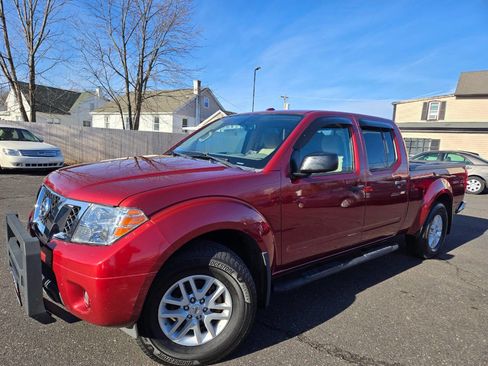 Used 2015 Nissan Frontier SV w/ SV Value Truck Package image 3