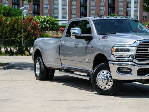 Used 2023 RAM 3500 Laramie AWD/4WD image 2