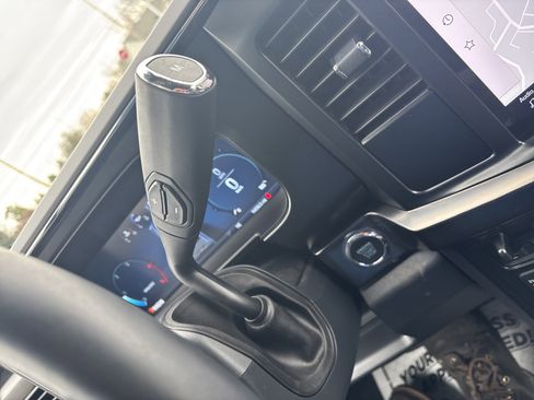 Used 2024 Ford F350 Lariat w/ Camper Package image 23