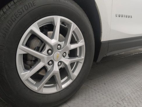 Used 2023 Chevrolet Equinox LT w/ Driver Convenience Package image 31