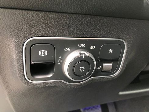 New 2023 Mercedes-Benz EQB 300 4MATIC image 13