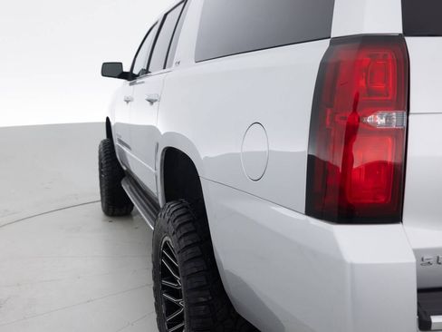 Used 2016 Chevrolet Suburban LTZ image 13