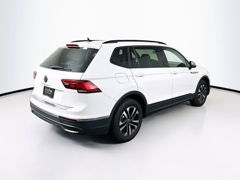 Used 2024 Volkswagen Tiguan S image 9