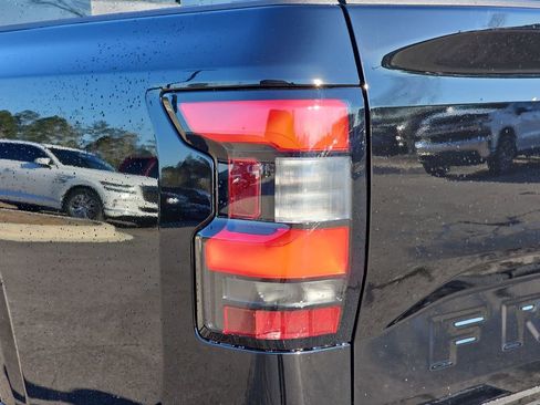 New 2026 Nissan Frontier SV w/ Tow Package RWD image 36