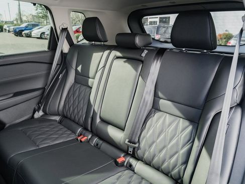 New 2026 Nissan Rogue Platinum image 22