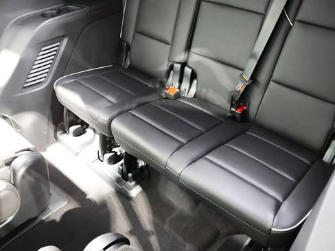 Used 2023 Cadillac Escalade Premium Luxury image 67