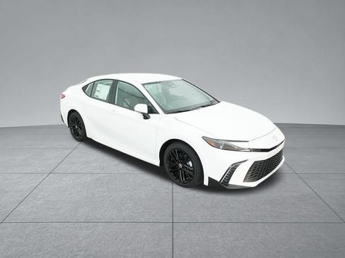 Used 2025 Toyota Camry SE w/ Multimedia Upgrade Package FWD image 16