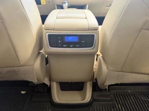 Used 2018 Toyota Highlander Plus image 37