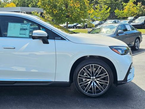 New 2026 Mercedes-Benz EQE 320 4MATIC SUV image 5