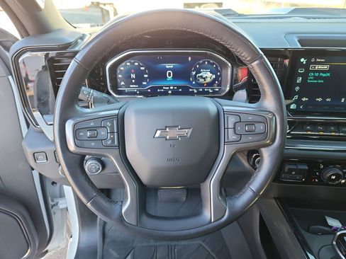 Used 2023 Chevrolet Silverado 1500 ZR2 w/ Technology Package image 17