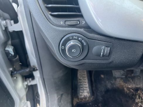 Used 2019 FIAT 500X Trekking w/ Cold Weather Group image 8