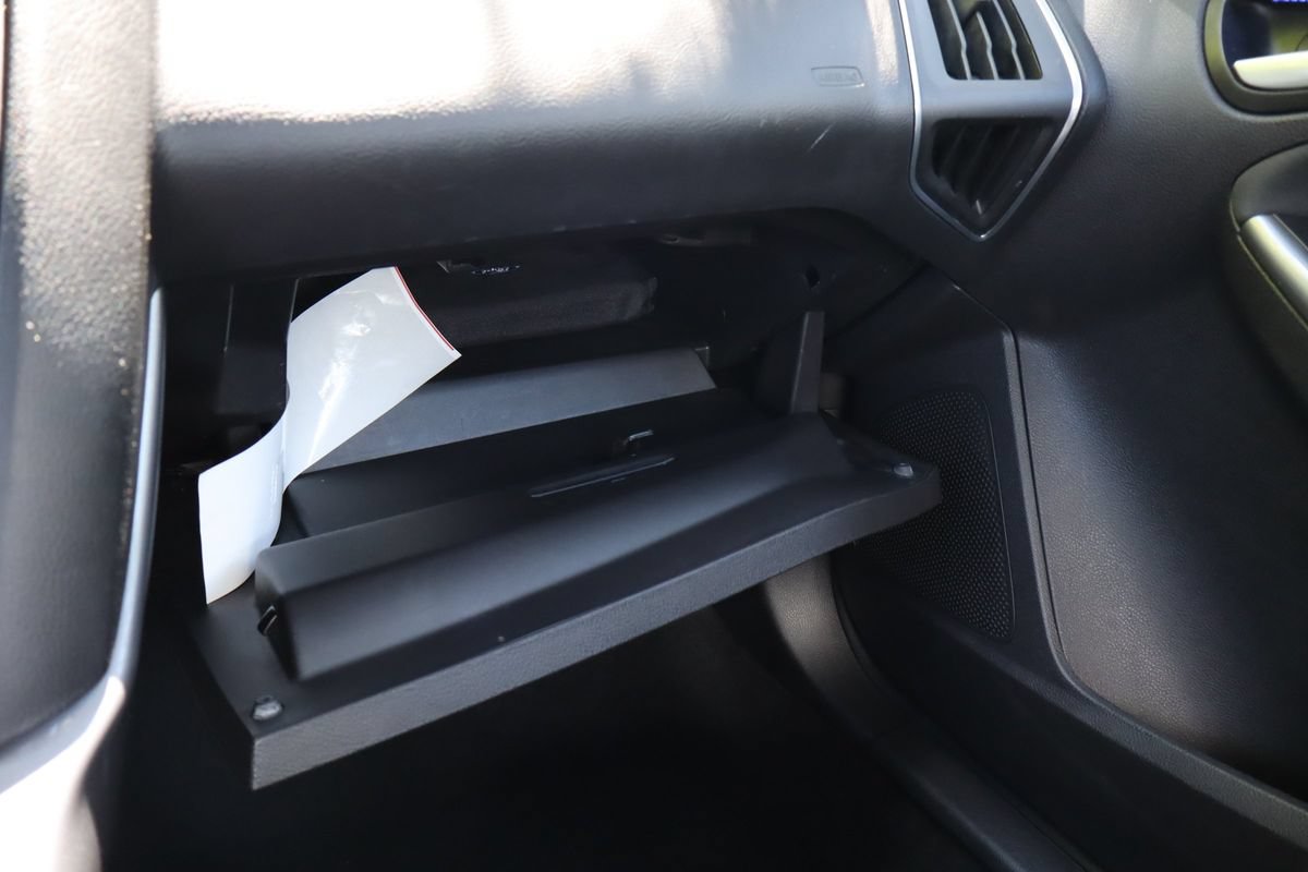 Used 2014 Ford Focus Titanium FWD image 36