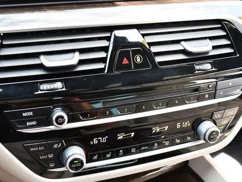 Used 2017 BMW 530i RWD image 49