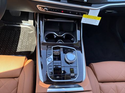 New 2027 BMW X7 xDrive40i AWD/4WD image 11