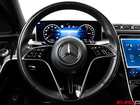 Used 2024 Mercedes-Benz S 580e 4MATIC Sedan image 27