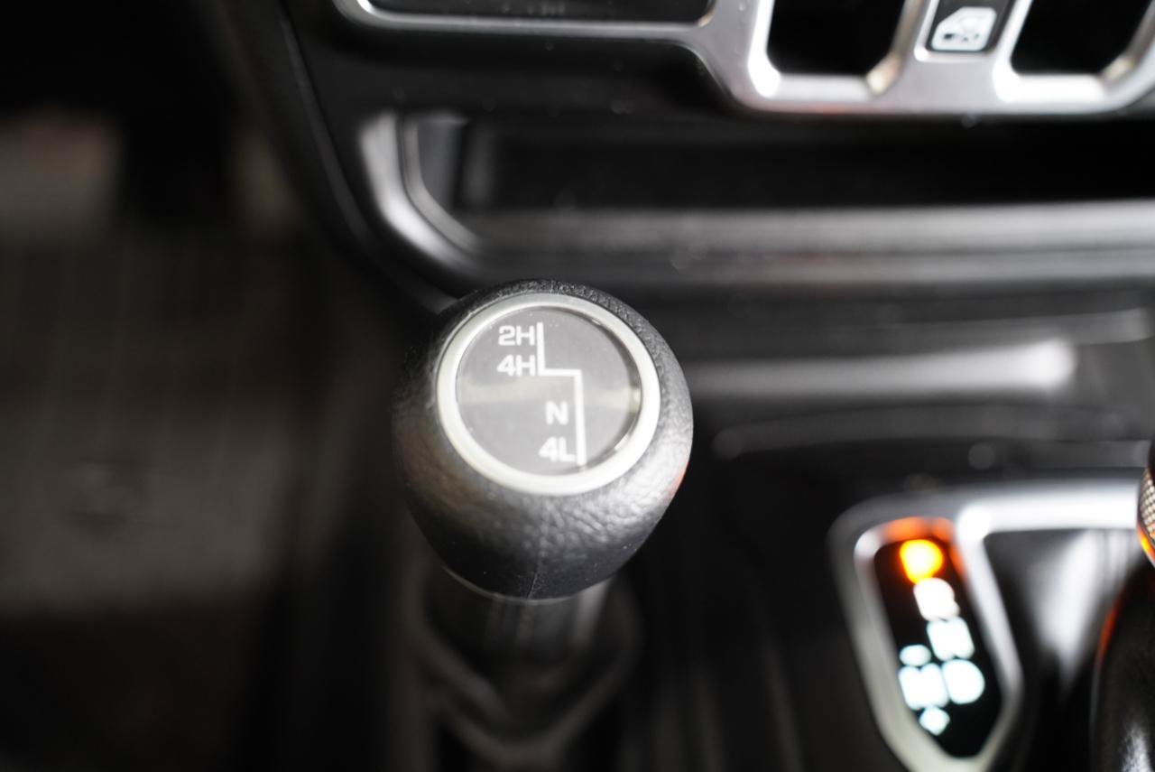 Used 2018 Jeep Wrangler Unlimited Sport S AWD/4WD image 24