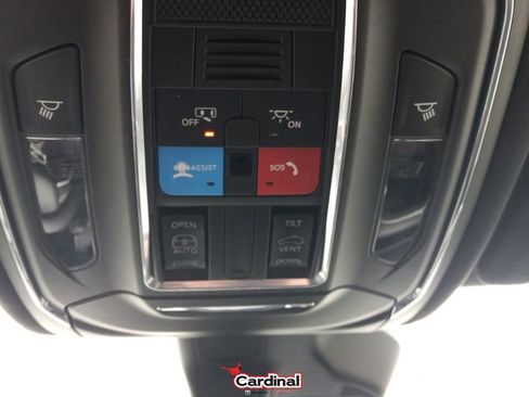 Used 2024 Jeep Grand Cherokee L Laredo image 39