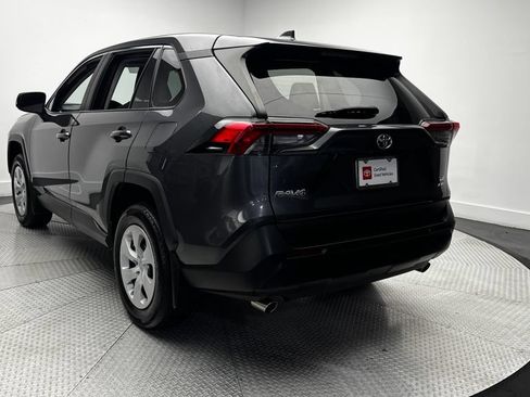 Used 2023 Toyota RAV4 LE AWD/4WD image 34