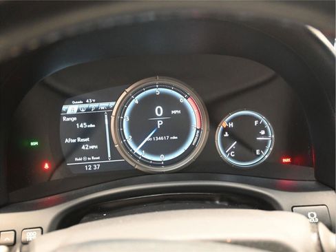 Used 2017 Lexus GS 200t F Sport RWD image 14
