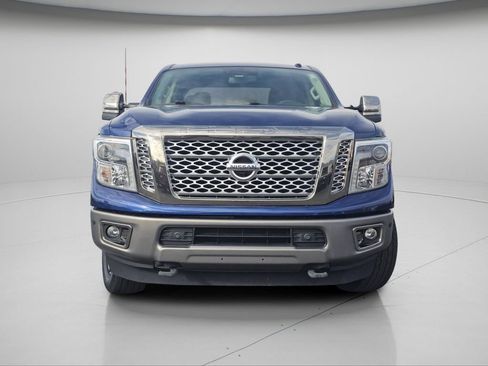 Used 2017 Nissan Titan Platinum Reserve image 3