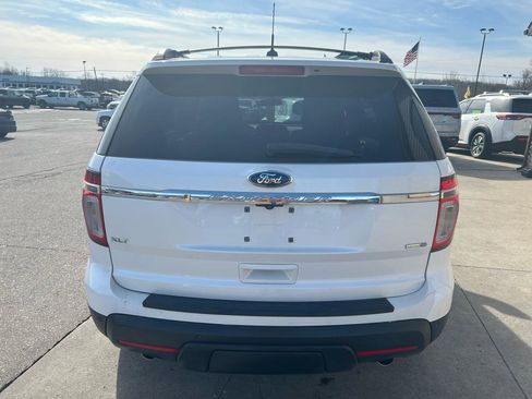 Used 2014 Ford Explorer XLT w/ Equipment Group 202A image 6