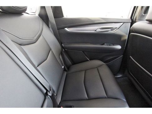 New 2026 Cadillac XT5 Luxury image 11