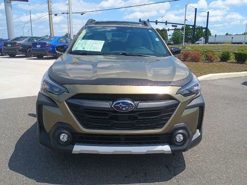 Certified 2025 Subaru Outback Limited AWD/4WD image 2