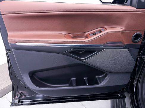 Used 2025 Lincoln Navigator Reserve AWD/4WD image 19