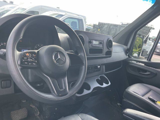 Used 2023 Mercedes-Benz Sprinter 1500 image 29