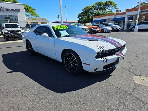 Used 2015 Dodge Challenger R/T Plus RWD image 1