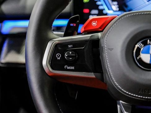 Used 2025 BMW M5 w/ Carbon Package image 13